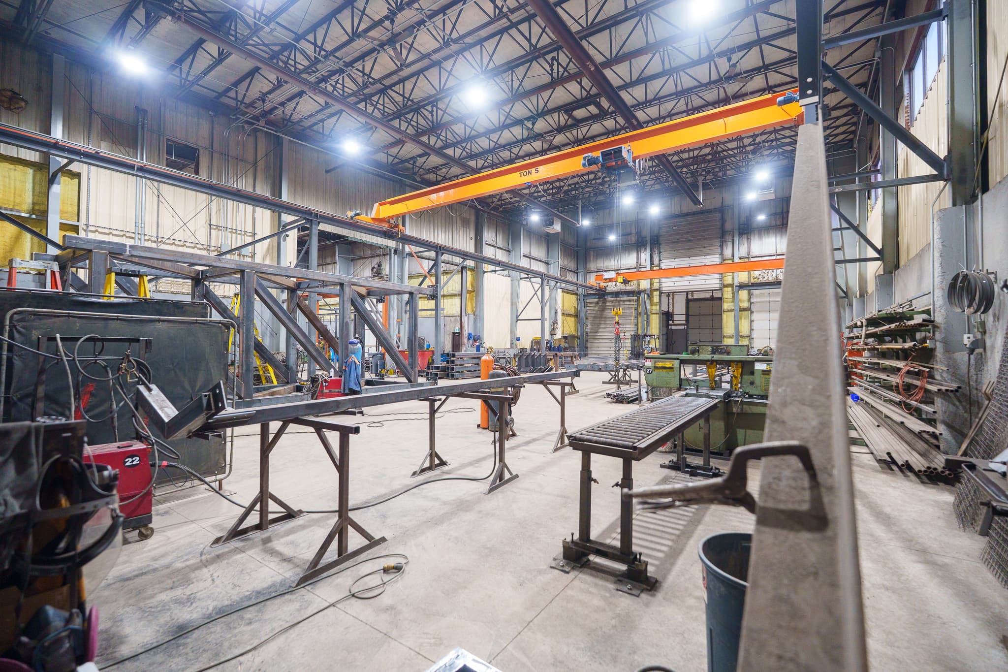 Custom bridge crane installation